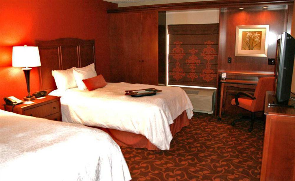 Hampton Inn & Suites Cleveland-Southeast-Streetsboro Habitación foto